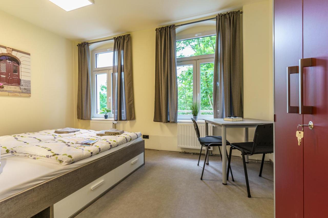 Hotel Und Hostel Gleisbett Annaberg-Buchholz Exterior photo